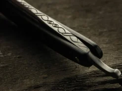Böker Manufaktur Solingen Carbonstahl-Rasiermesser<The Celebrated Ebenholz
