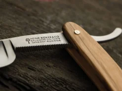 Böker Manufaktur Solingen Rasiermesser Mit Rundkopf<The Celebrated Olive