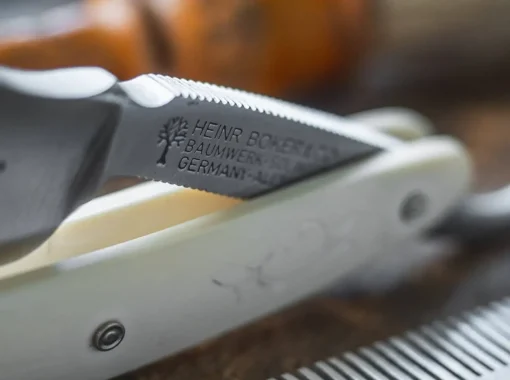 Böker Manufaktur Solingen 6/8" Rasiermesser<The Historical Barber